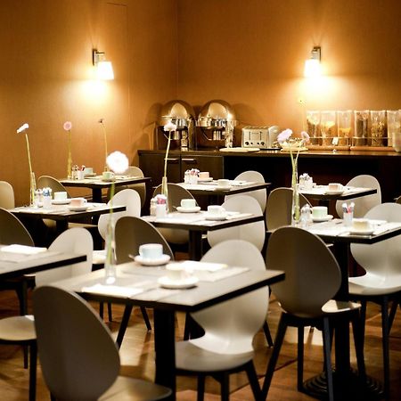 New Hotel Charlemagne Brussel Bagian luar foto