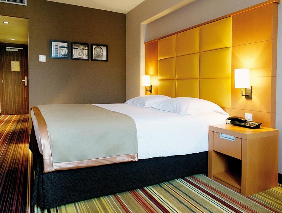 New Hotel Charlemagne Brussel Bagian luar foto