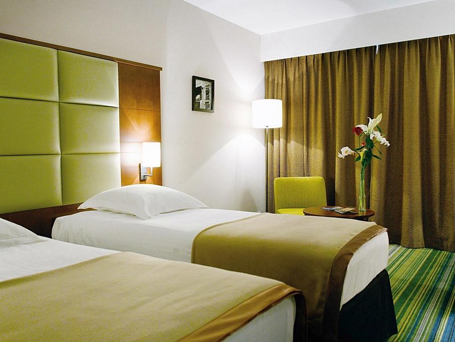New Hotel Charlemagne Brussel Bagian luar foto