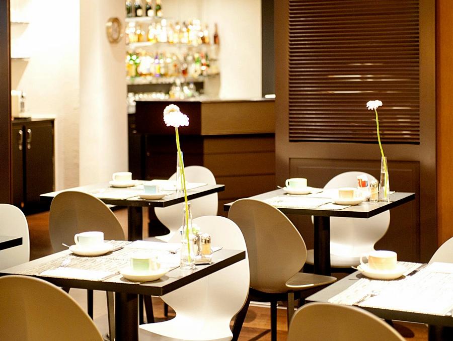 New Hotel Charlemagne Brussel Bagian luar foto