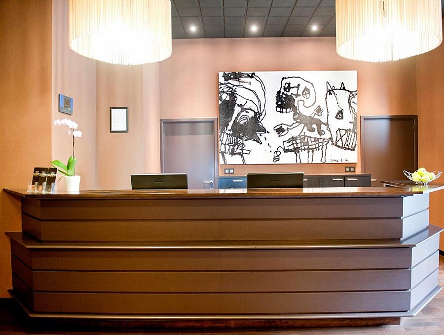 New Hotel Charlemagne Brussel Bagian luar foto