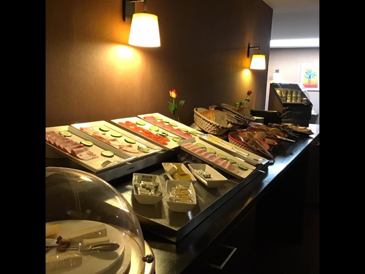 New Hotel Charlemagne Brussel Bagian luar foto