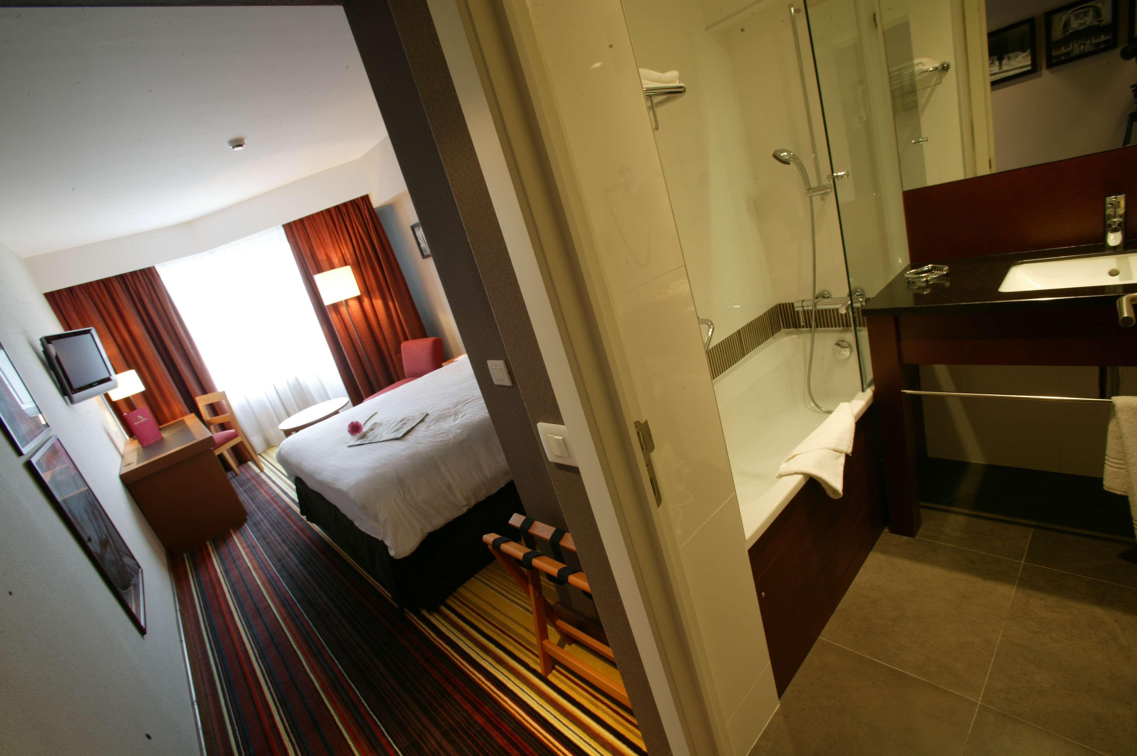 New Hotel Charlemagne Brussel Bagian luar foto